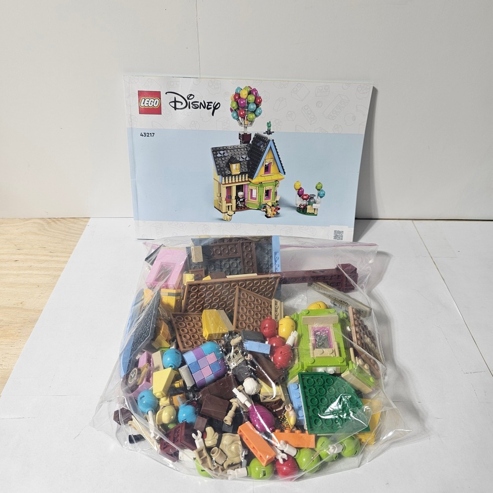 LEGO Disney Up House 43217 Carl Russell Minifigures Pixar Set with Manual